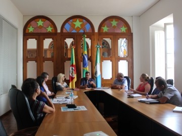 Turismo sustentável em comunidades pesqueiras é tema de reunião entre a Prefeitura, SDR e EMATER