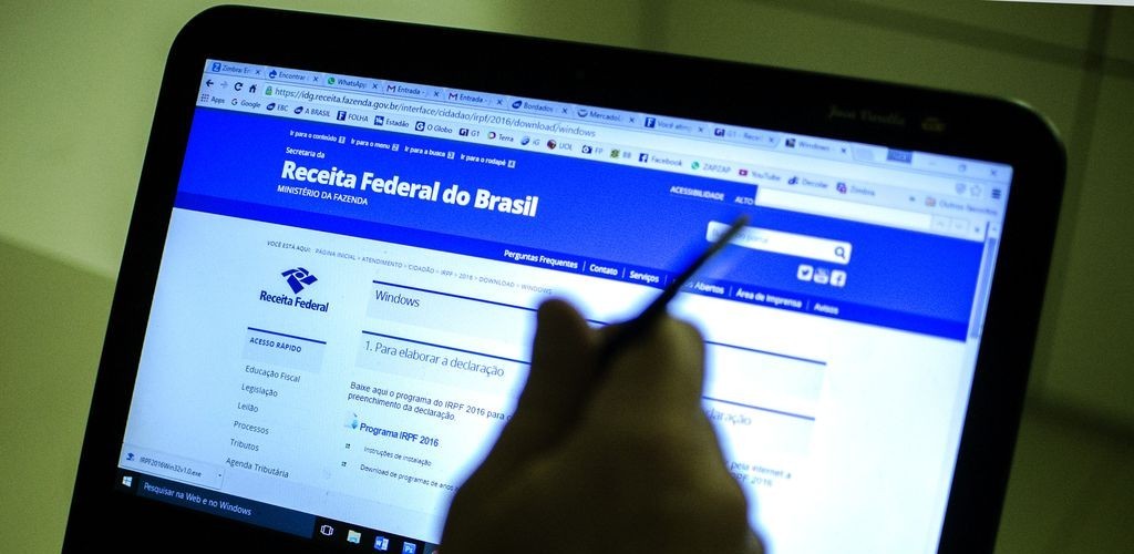 Cartas que pedem atualização de dados bancários na Receita Federal são falsas