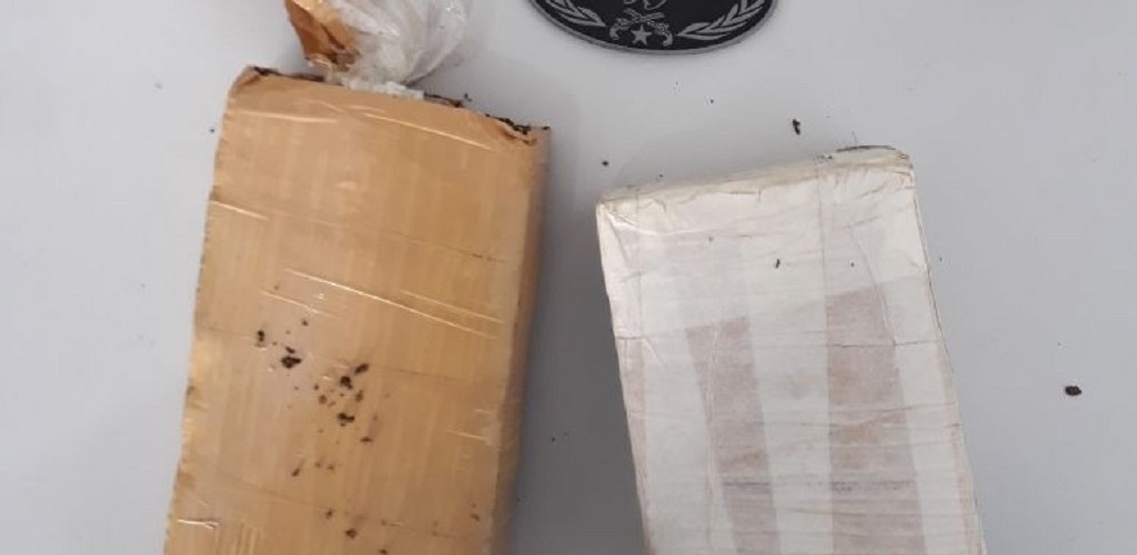 Menor é localizado com um quilo de maconha