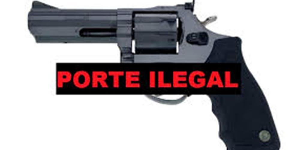 Homem é flagrado com pistola na Henrique Pancada