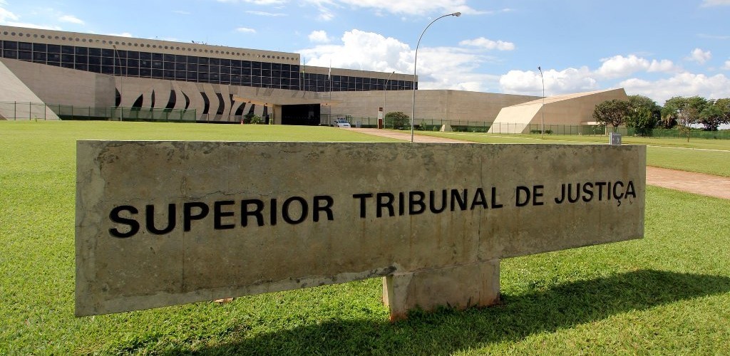 STJ começa a julgar pedido de Lula para evitar prisão após segunda instância