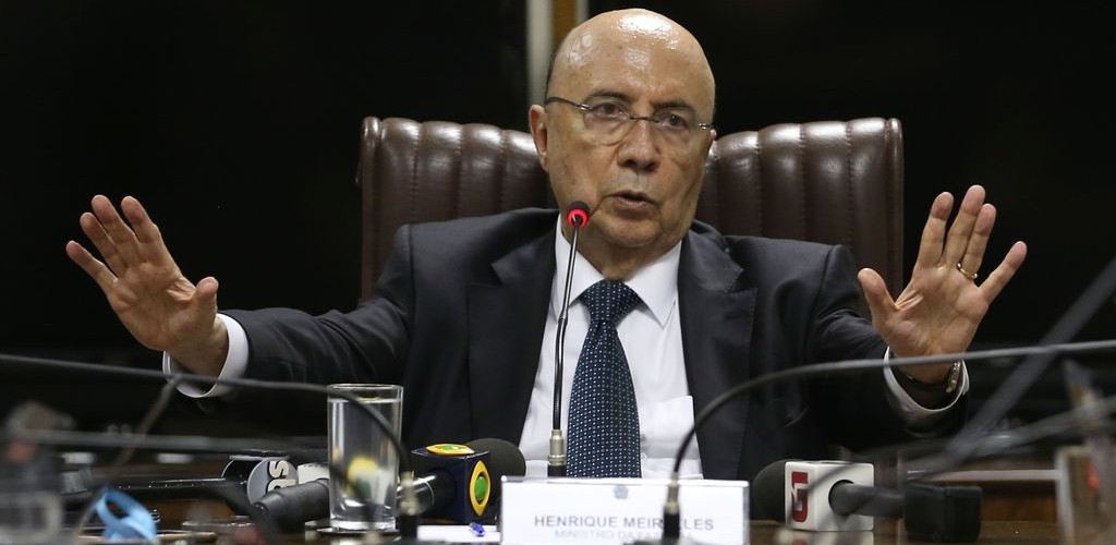 Governo estuda mudança na tributação de combustíveis, diz Meirelles