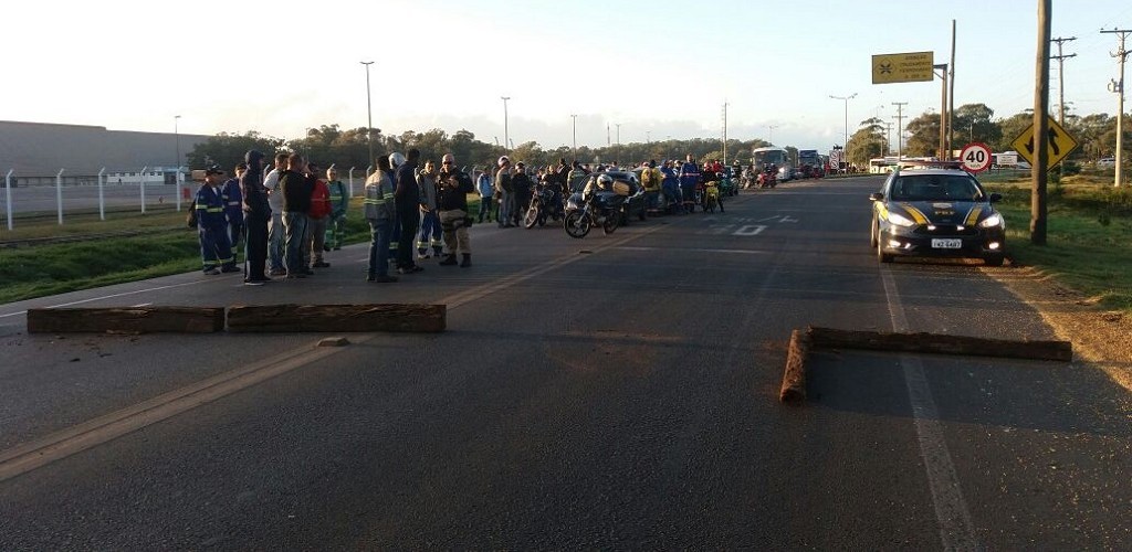 Quinta-feira de bloqueios na BR 392