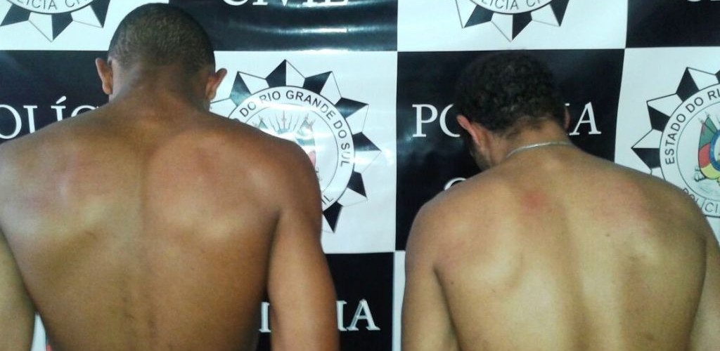 Dois homens são presos em flagrante com armas em SJN