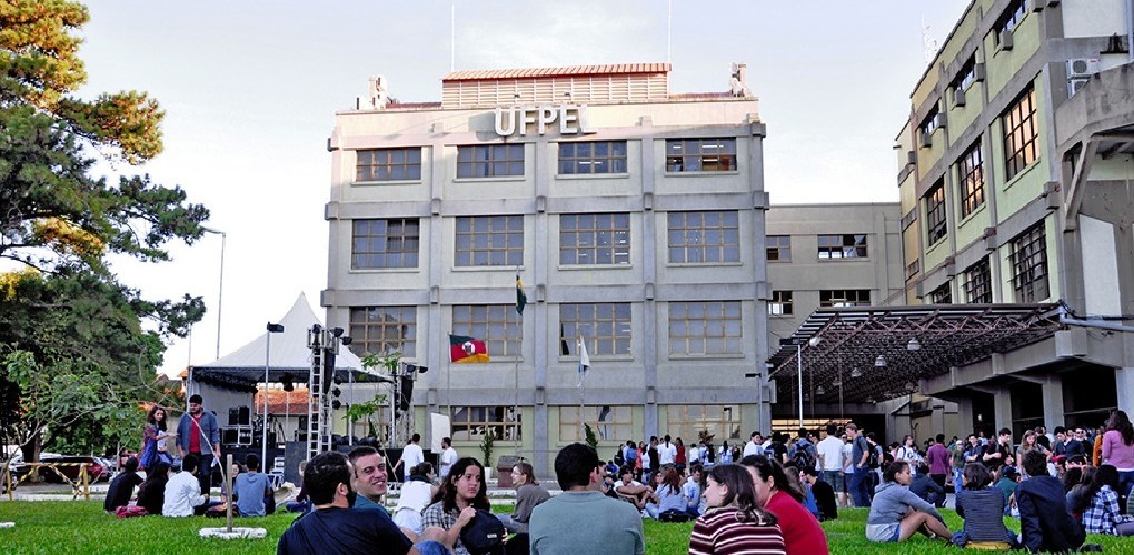 UFPel faz vestibular específico para refugiados senegaleses e oferece 18 vagas em oito cursos