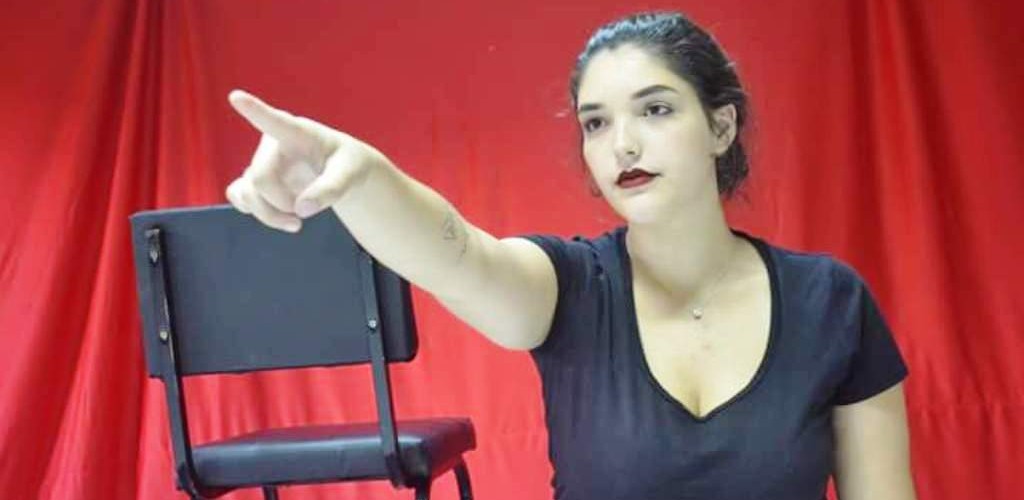 Depressão e suicídio entre jovens é tema de peça teatral 