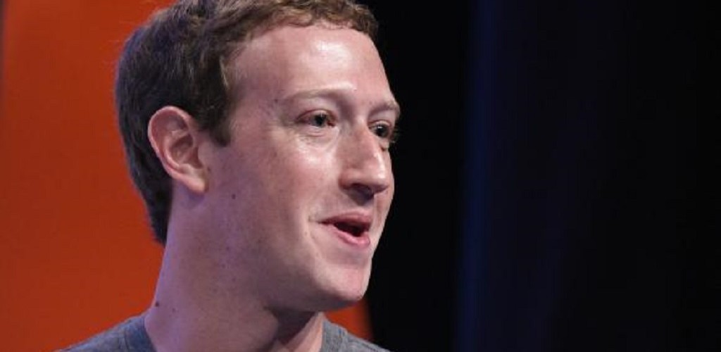 Zuckerberg diz que vai ajudar a esclarecer vazamento de informações do Facebook