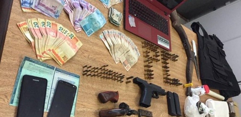 Polícia apreende grande quantidade de munição no Bairro Navegantes