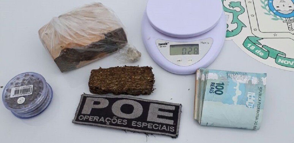 Dupla é presa por tráfico de drogas em Rio Grande