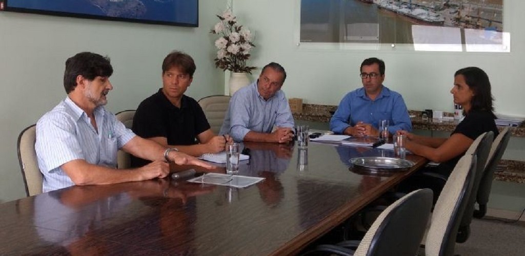 Prefeita de SJN reúne-se com a Superintendência do Porto para discutir sobre o serviço de balsas
