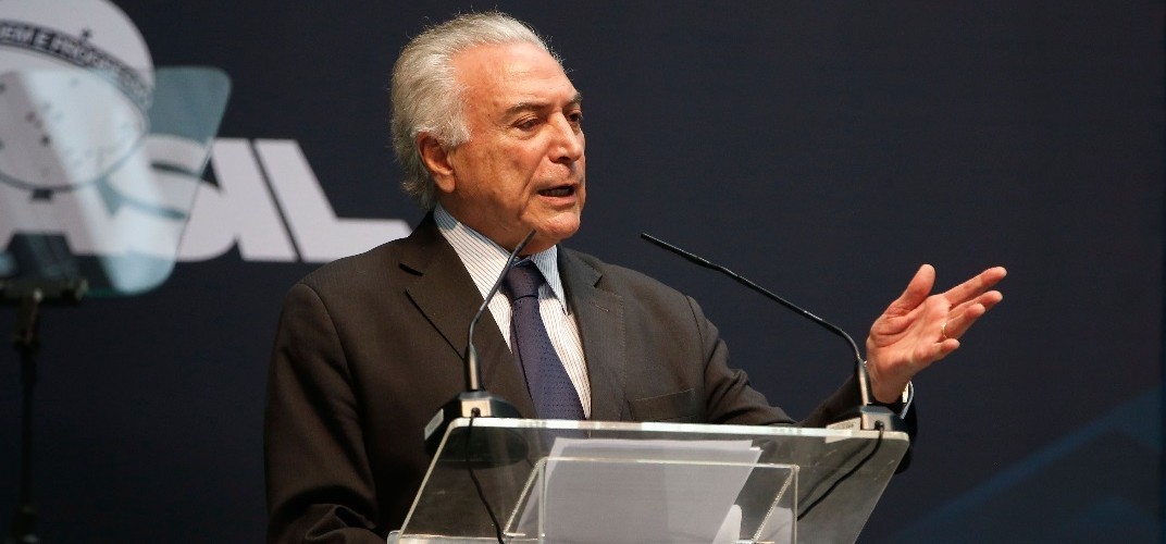 Temer anuncia plano de ajuda financeira para reequipar polícia nos estados