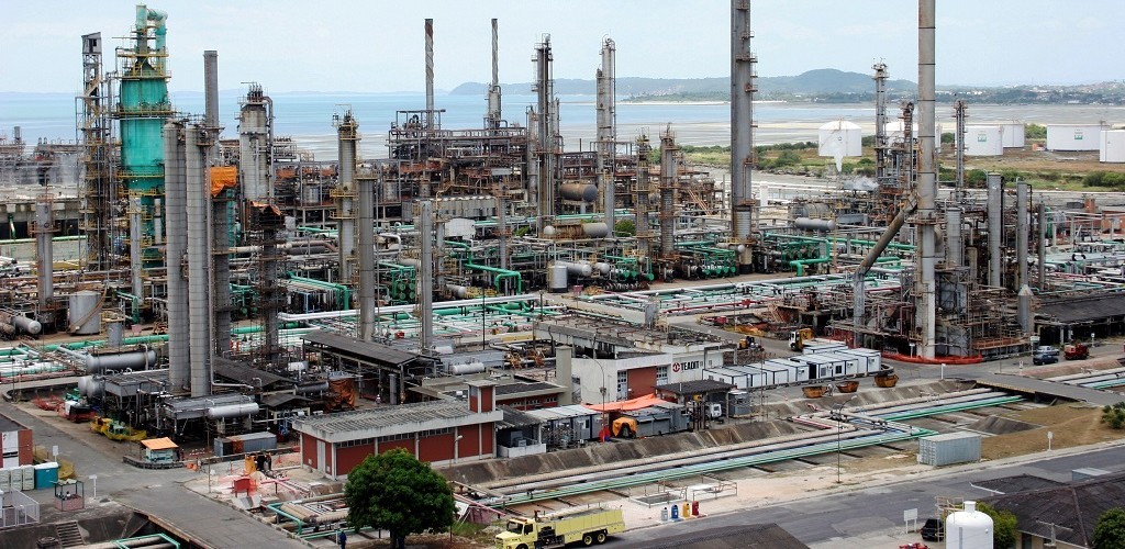 Petrobras quer reduzir participação em refino com parcerias