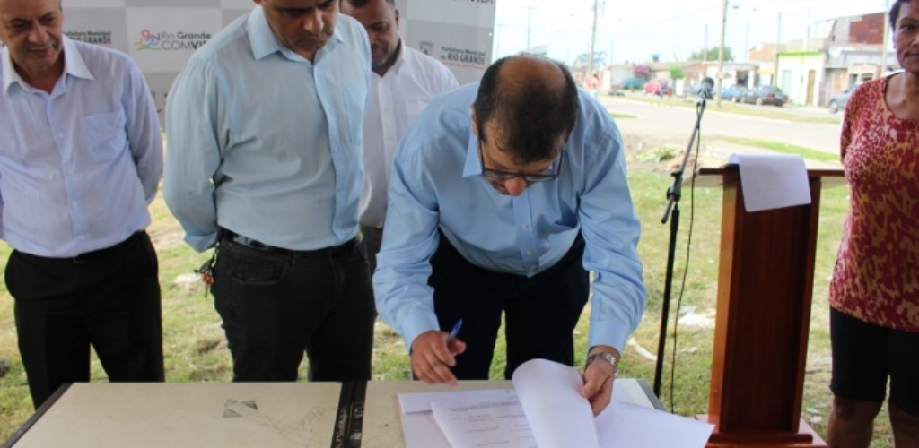 Assinado contrato do "Minha Casa Minha Vida" para a Cidade de Águeda