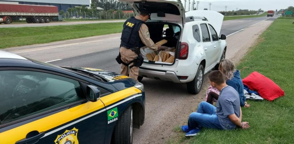 PRF prende casal de traficantes em Rio Grande