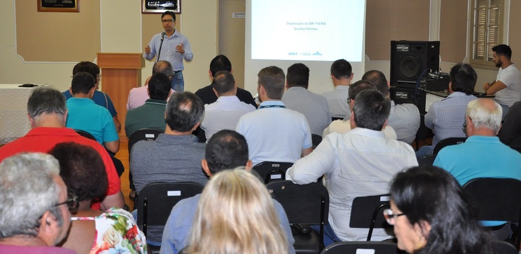 DNIT apresenta em Camaquã situação financeira e avanço das obras da duplicação da BR-116