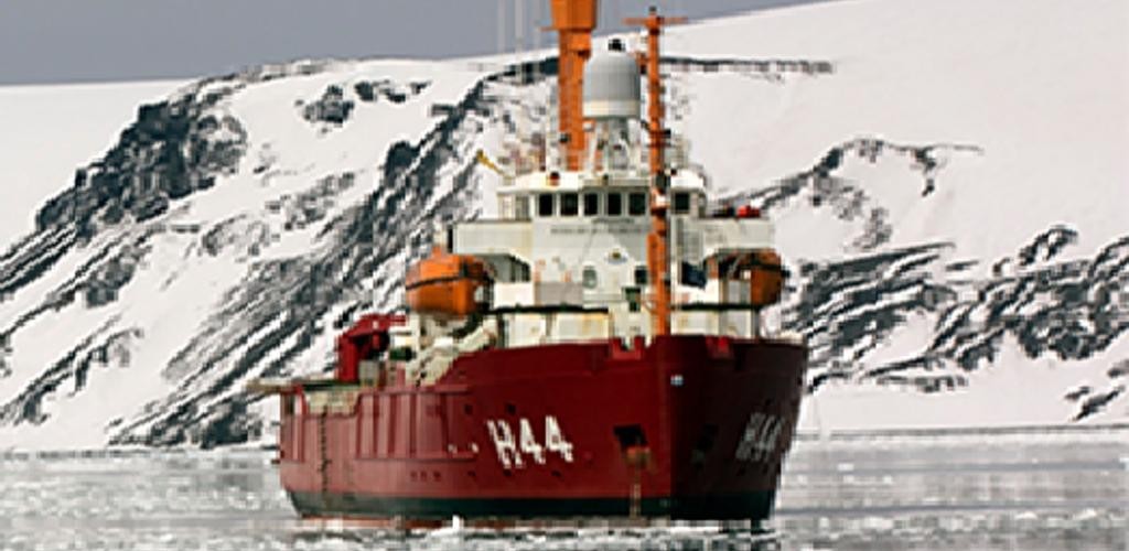 Navio de apoio oceanográfico Ary Rongel regressa da antártica