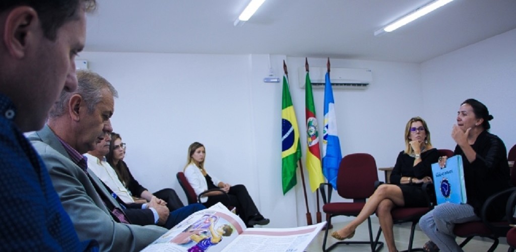 Vice-prefeito e secretário da Educação participam de audiência sobre o Projeto Resgate a Infância