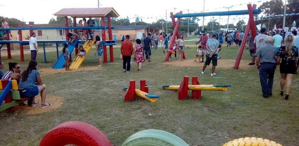 Praças e vias do interior são revitalizadas em São José do Norte