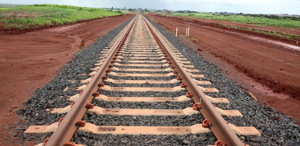 Mais de 30% da malha ferroviária estão inutilizados, diz estudo da CNI
