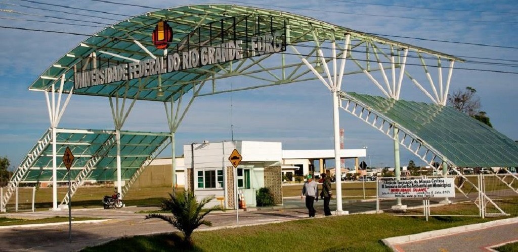 FURG convida a comunidade para participar de pesquisa de opinião