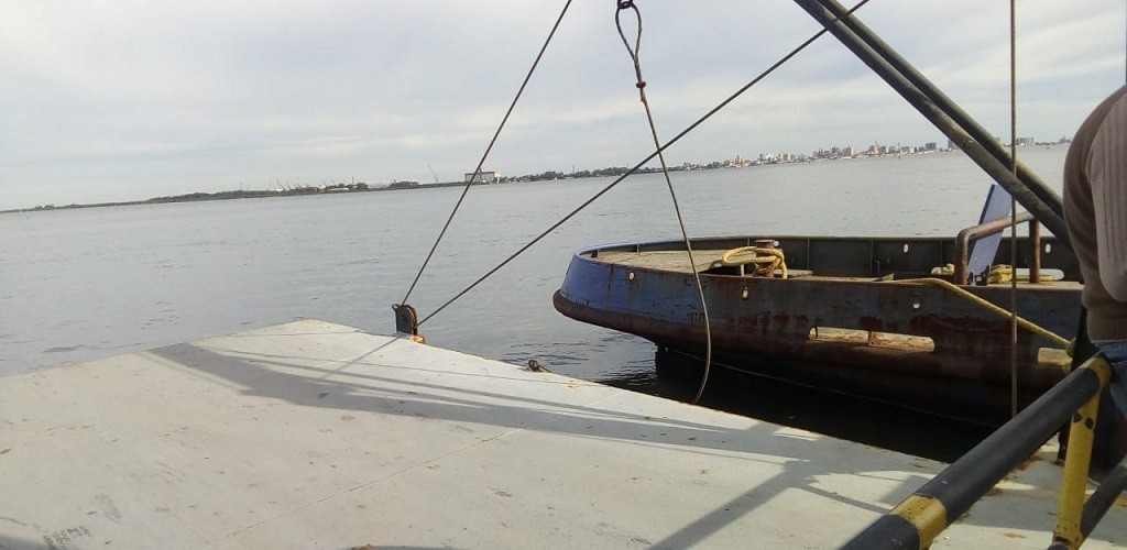 Problemas em embarcação causa transtornos para usuários da balsa