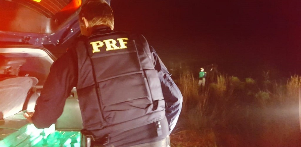 PRF acompanha suspeitos de tráfico por mais de 80 km em RG 