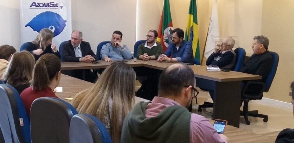 Secretário de Saúde esclarece a população sobre exames de pré-câncer