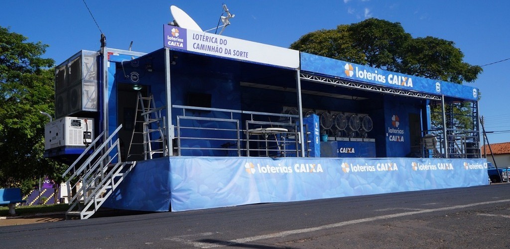 Caminhão da Sorte realiza sorteios das loterias na FEARG