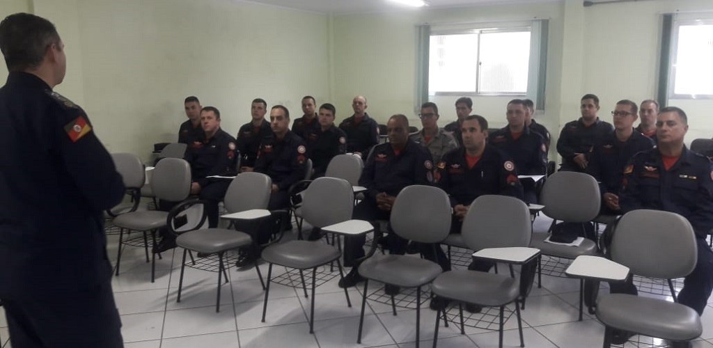 Novos bombeiros são apresentados ao comando em Rio Grande