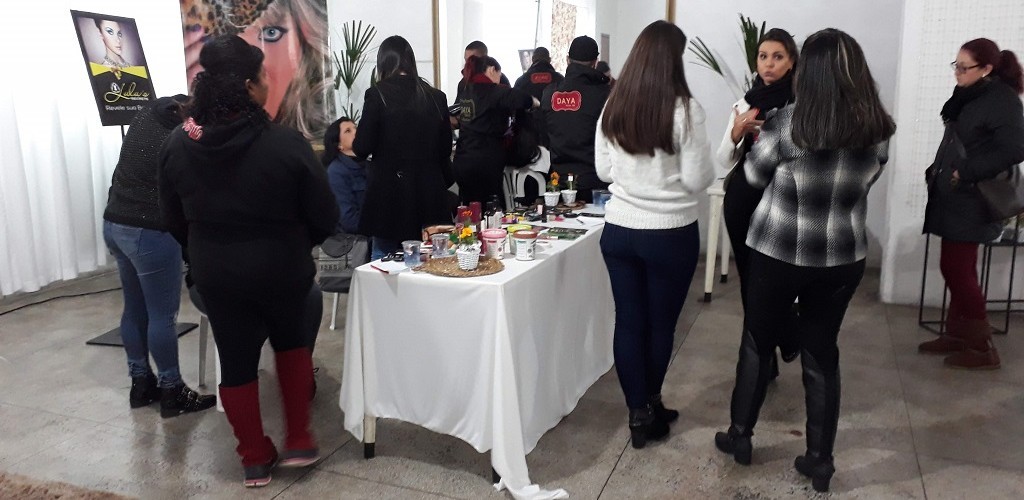 1º Viva Mulher - ação possibilitou dia de beleza para mães de crianças especiais
