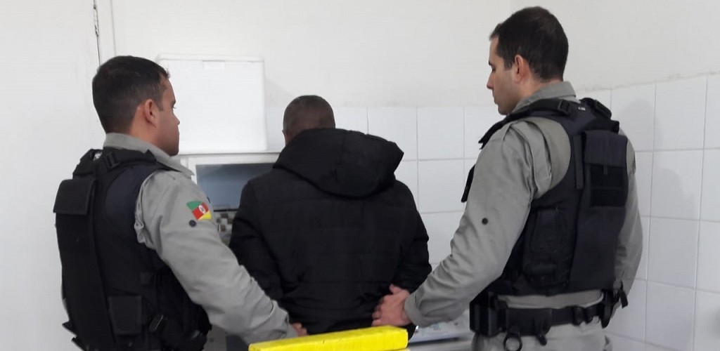 Homem é preso por tráfico no bairro São Miguel