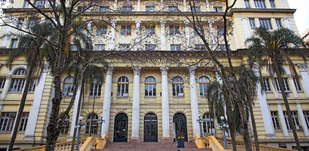 Estado quita folha para novo grupo de servidores nesta quarta-feira