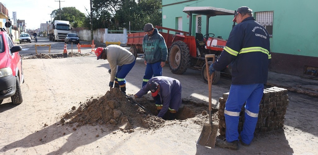 Prefeitura de SJN promove melhorias nas redes de saneamento pluvial do município