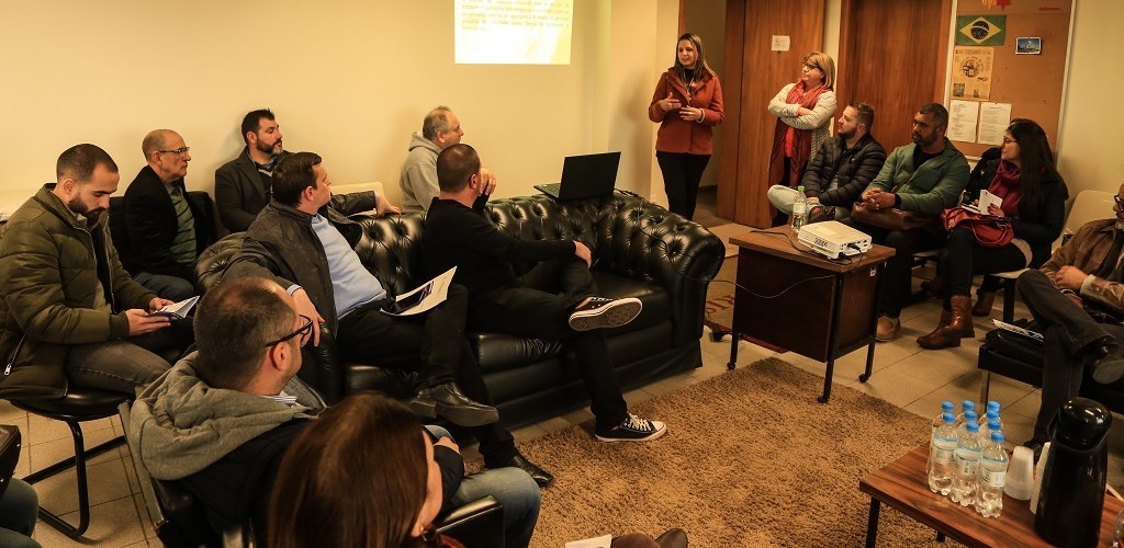 Reunião avalia oportunidades de trabalho para apenados