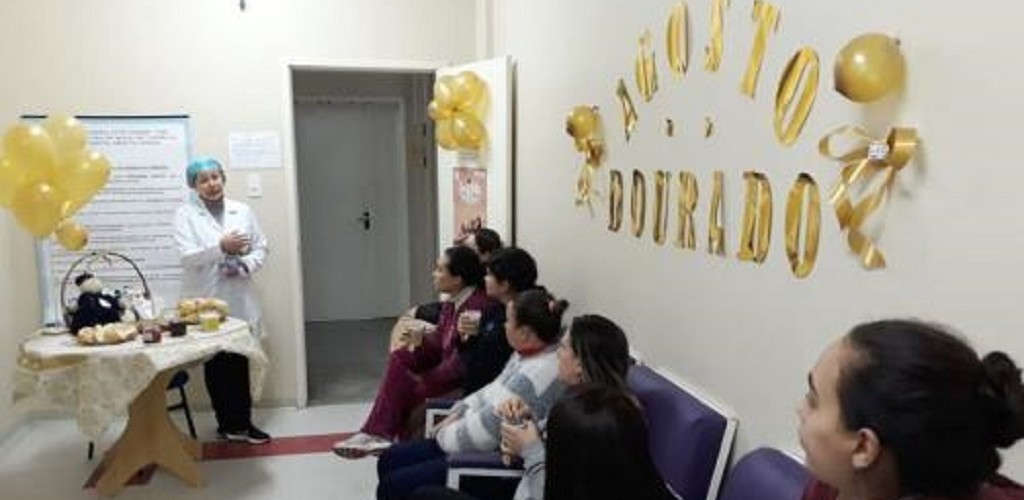 HU-FURG promove 1º mamaço de Rio Grande