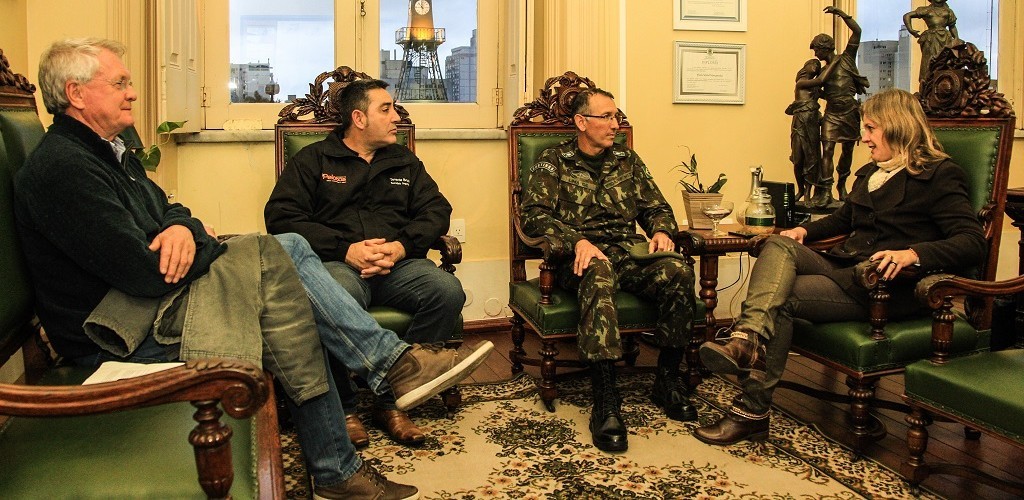 Prefeita e comandante da 8ª BIMtz articulam novo presídio