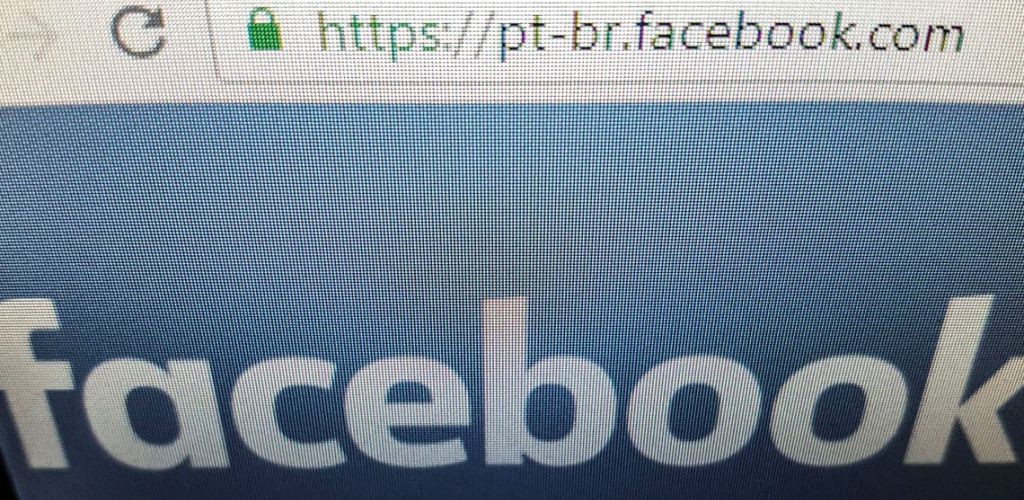 Facebook derruba rede de páginas por violar política de autenticidade