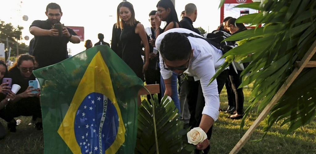 Brasileira assassinada na Nicarágua recebe homenagem de estudantes
