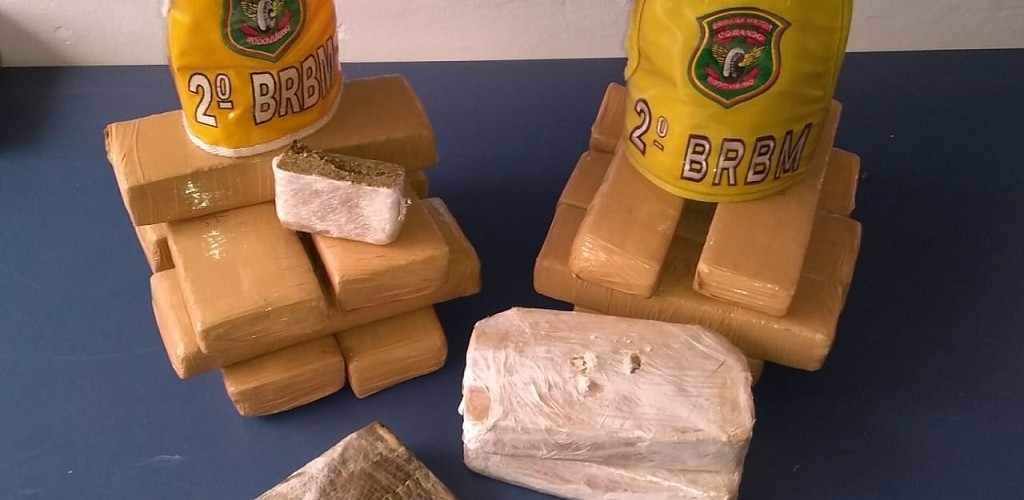 Dupla é presa por tráfico e receptação na ERS 734