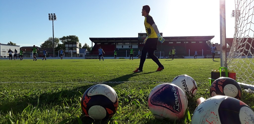 Ex-goleiro do São Paulo organizou rifa para custear cirurgia no joelho