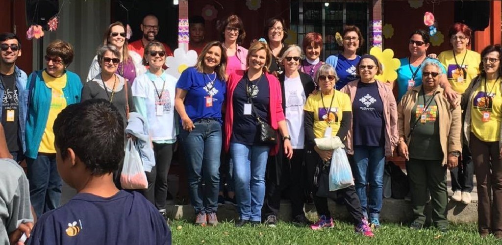 Grupo de voluntários desenvolve projeto social voltado a famílias e crianças carentes