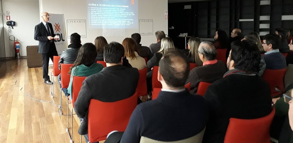 Palestra com Vilson Noer marca o início das comemorações do Dia do Comerciante da CDL