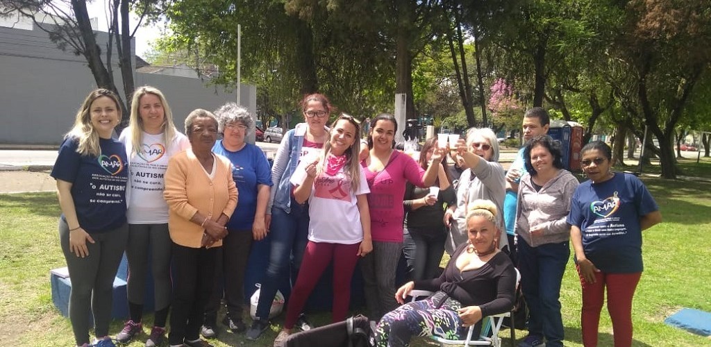 AMAR realiza piquenique em alusão ao Outubro Rosa