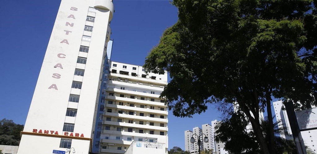Santa Casa que atendeu Bolsonaro enfrenta dificuldades financeiras