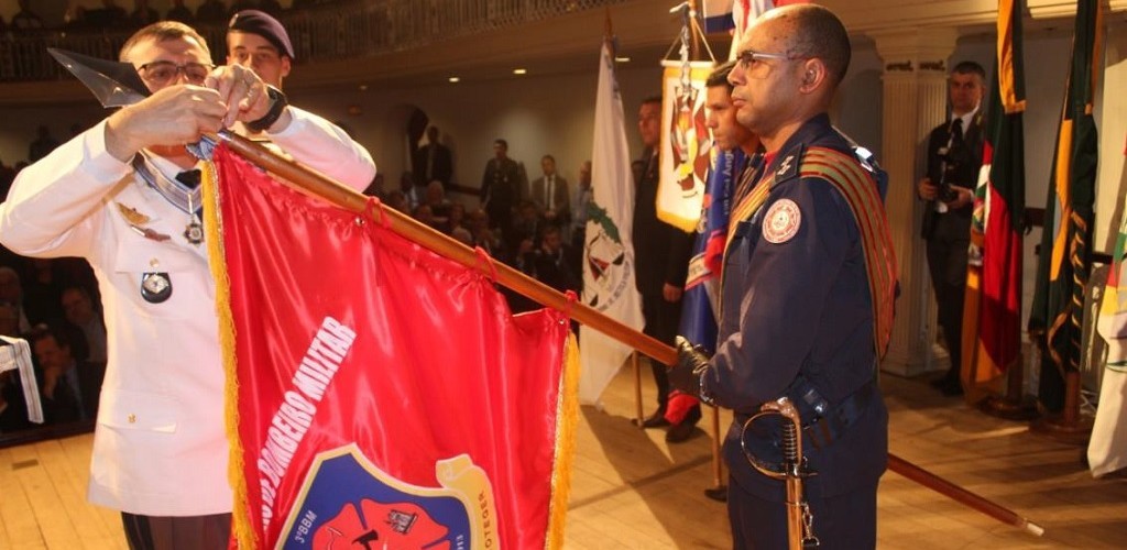 Bombeiros de RG são homenageados em cerimônia na capital