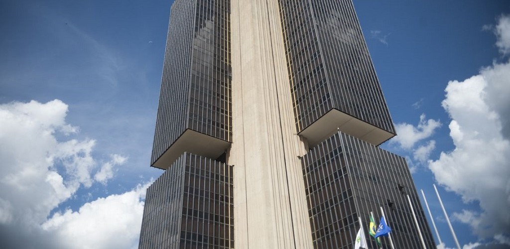 Copom divulga hoje taxa básica de juros