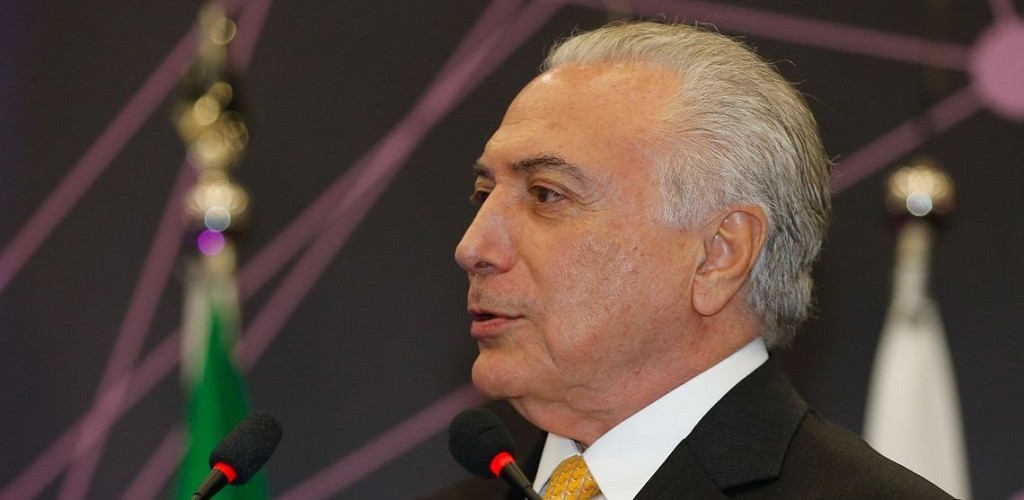 Prefeitos devem conversar com Temer sobre mudanças no Mais Médicos