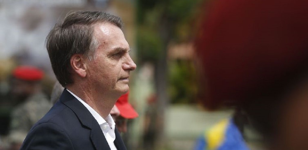 Bolsonaro descarta Revalida para médicos formados no Brasil