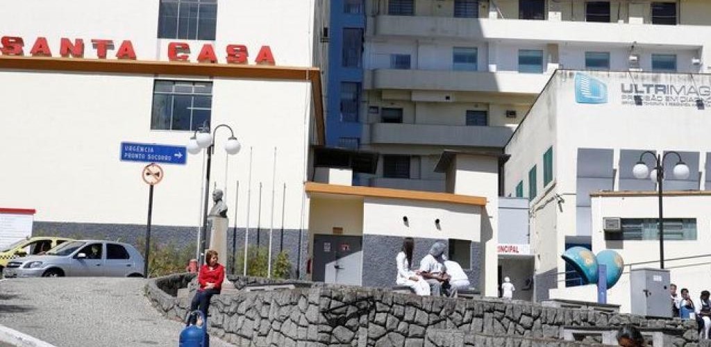 Bolsonaro quer doar resto de campanha para hospital em Juiz de Fora