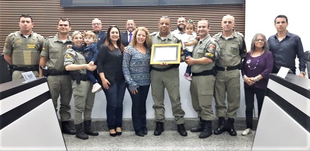 Patrulha Maria da Penha foi homenageada na Câmara